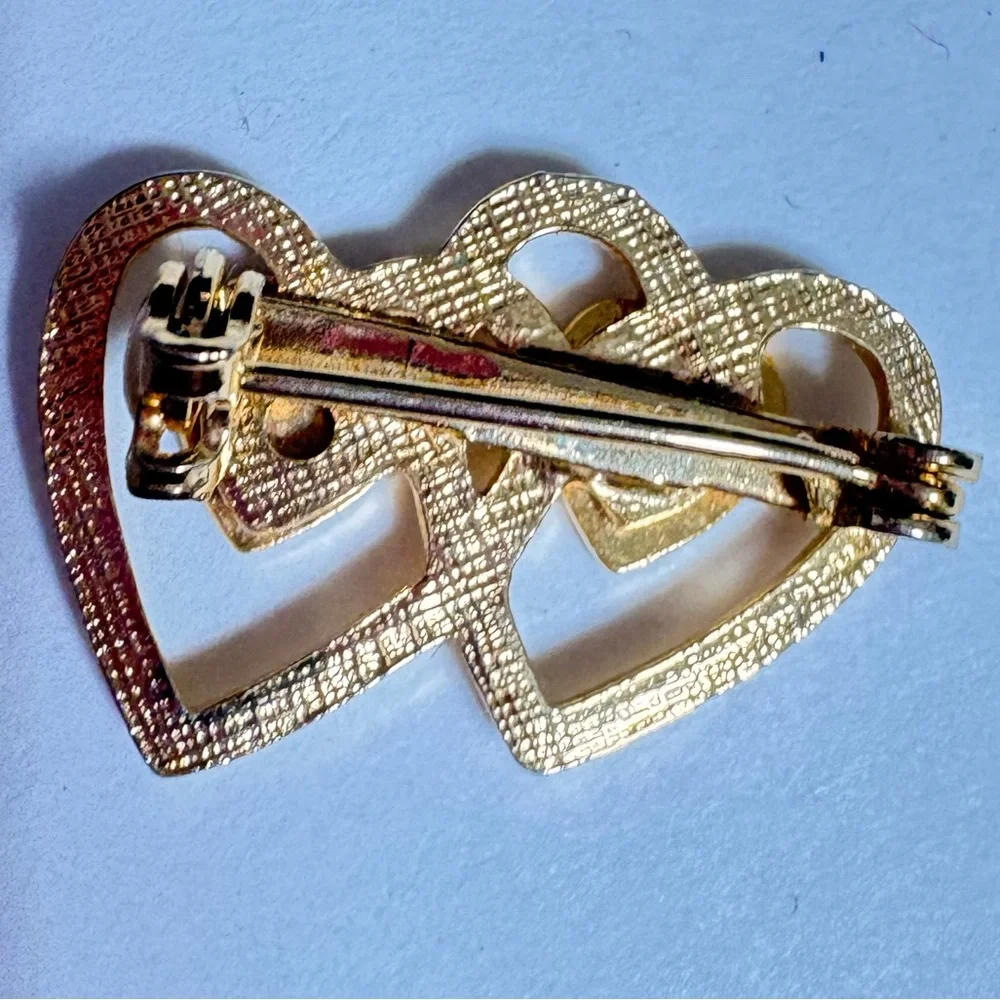 N/A charming gold